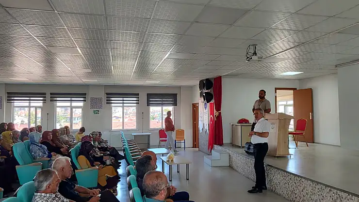 Müdür Yiğit, öğretmenlerle bir araya geldi