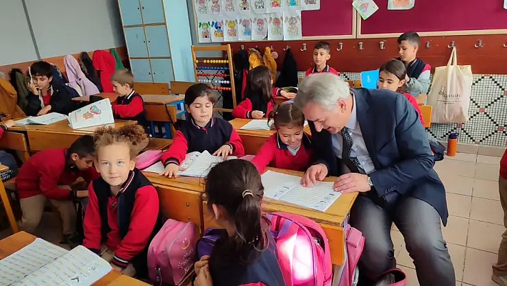 Murat Yiğit, Karataylı öğrenci ve öğretmenlerle bir araya geldi