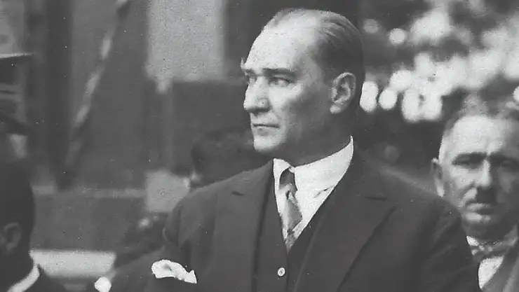 Mustafa Kemal Atatürk, saygıyla anıldı!