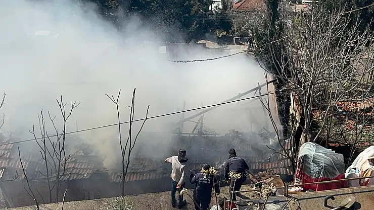 Müstakil evde çıkan yangın söndürüldü