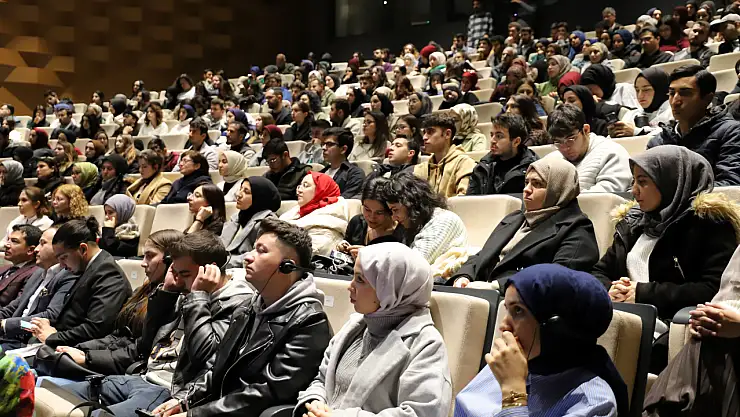 NEÜ'de Mandela'yı anlattı