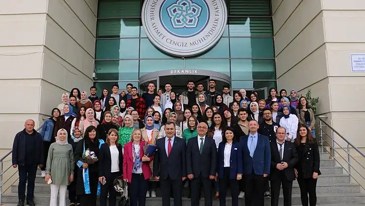 NEÜ Seydişehir Kamil Akkanat Sağlık Bilimleri Fakültesinde Hemşirelik Haftası programı düzenlendi