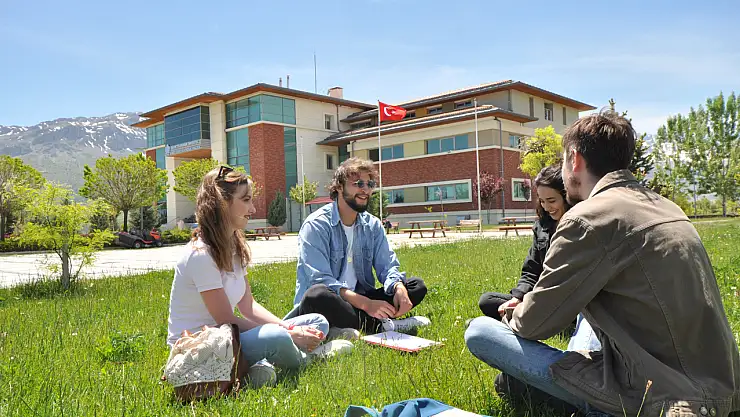 NEÜ tanıtım günleri yapıldı
