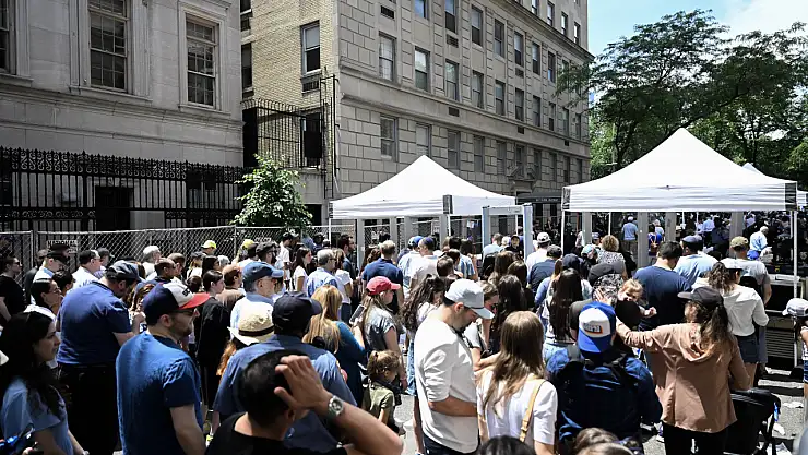 New York'ta İsrail Günü Yürüyüşü, Filistin destekçileri tarafından protesto edildi