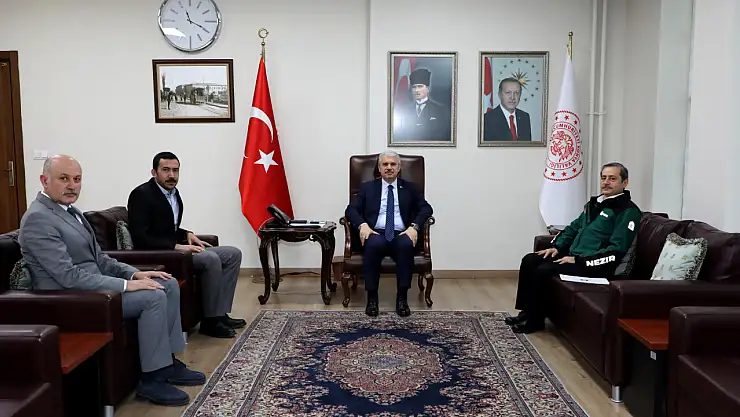 Nezir Derneği Vali Akın'a ziyarette bulundu
