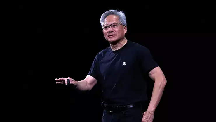 Nvidia CEO'sundan gençlere şok tavsiye: Bugün 20 yaşında olsaydım yazılımı bırakırdım!