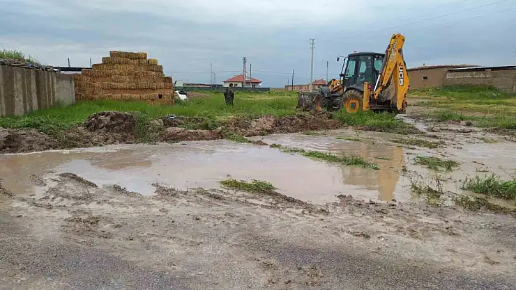 o ilçede belediye sel felaketine anında müdehale etti
