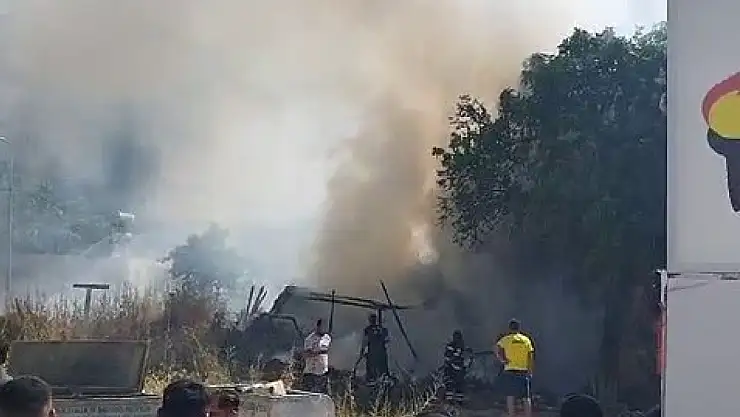 Odunlukta yangın çıktı