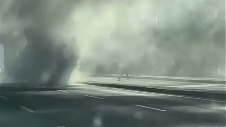 Öğrenci taşıyan otobüs küle döndü