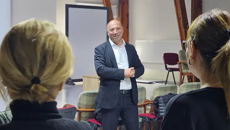 Öğretmenlerden halk dansları yolculuğu