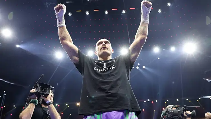Oleksandr Usyk yeni rakibini resmen açıkladı! Gözü eski rakibinde...
