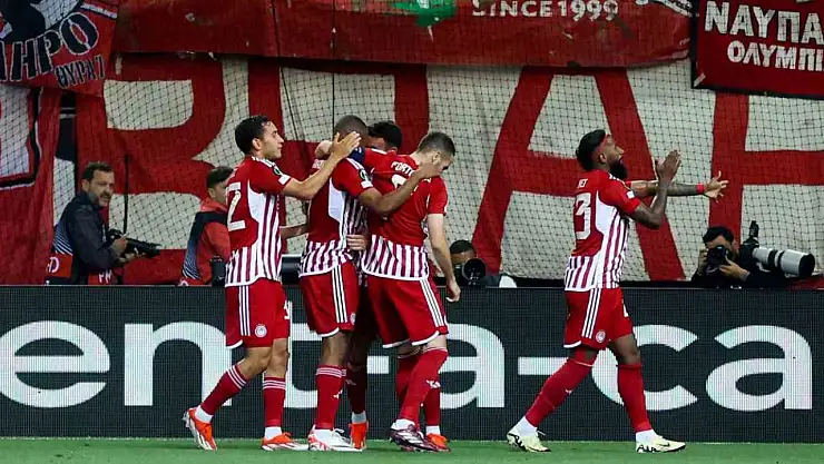 Olympiakos finale adını yazdırdı