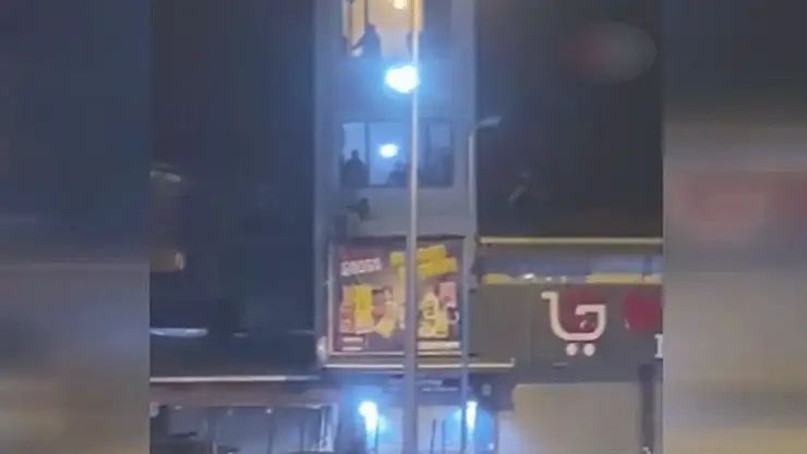 Önce darp etti, sonra camdan fırlattı!