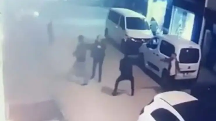 Otelde silahlı kavga: Avukatın vurduğu baba ve oğlu hayatını kaybetti