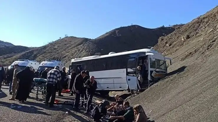 Otobüs kazası: 27 yaralı!