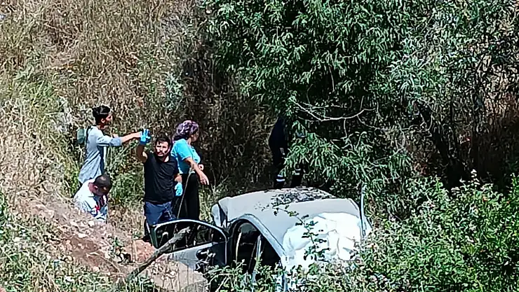 Otomobil şarampole yuvarlandı: 5 yaralı