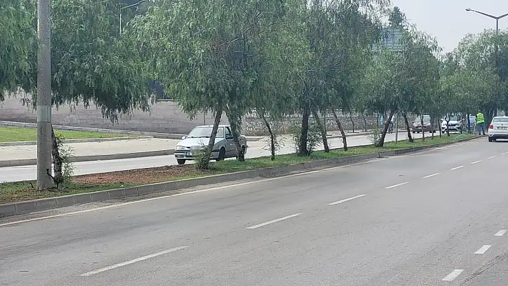 Otomobilin çarptığı öğretmen hayatını kaybetti