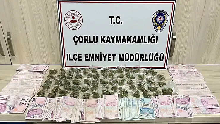 Otomobilinde uyuşturucu ele geçirilen sürücü tutuklandı