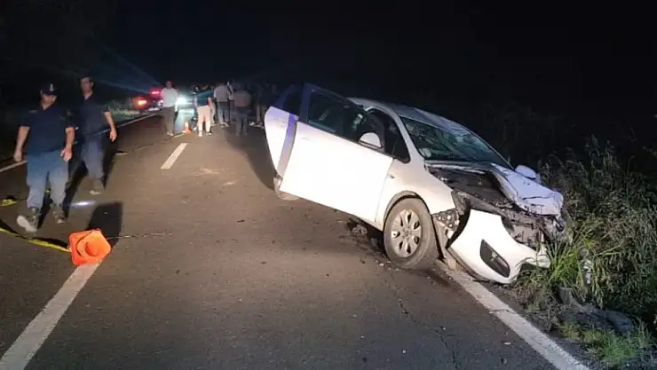 Otomobille motosiklet çarpıştı: 2 kişi hayatını kaybetti