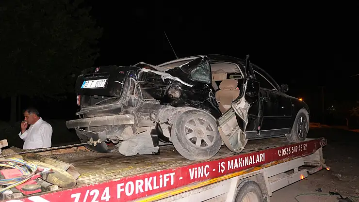 Otomobiller çarpıştı: 5 yaralı