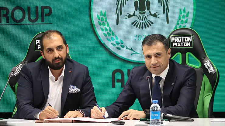 Özgökçen: 'Konyaspor, en üst kulvarlarda mücadele etmeye devam edecektir'