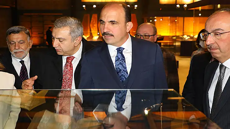 Özgül Özkan Yavuz,  Konya'da sergi ziyaretinde bulundu