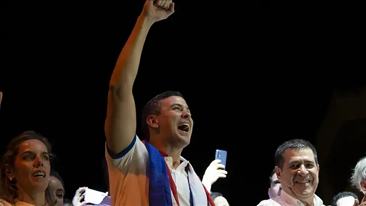 Paraguay'da devlet başkanlığı seçimini Pena kazandı