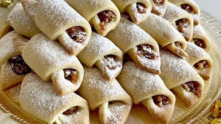 Pastane usulü elmalı kurabiyesinin sırrını 32 yıllık ustası paylaştı. Malzemesi az lezzeti bol elmalı kurabiye hakkında bilmeniz gerekenler