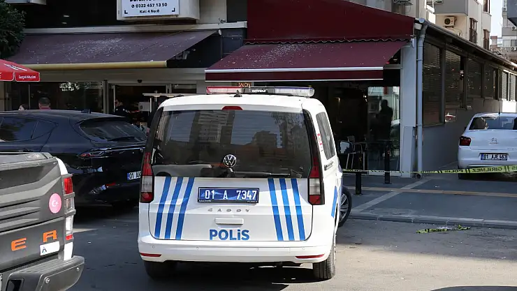 Pastaneye silahlı saldırı:  2 kişi yaralandı