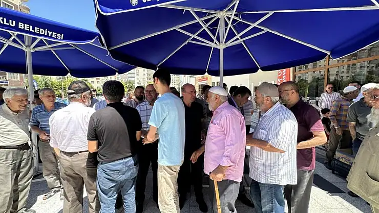 Pekyatırmacı vatandaşların sorunlarını dinledi