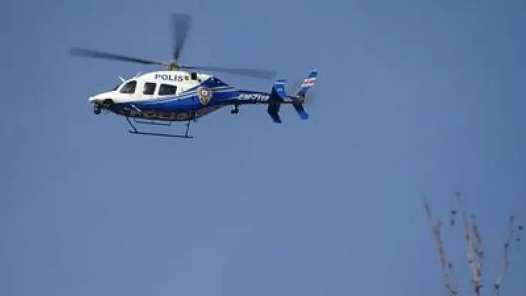 Polis helikopteri  İstanbul'u havadan  taradı