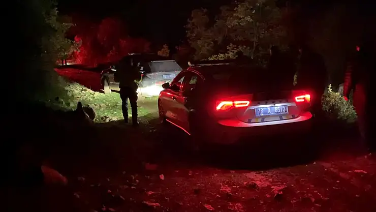 Polis kovalamacası çamurlu yolda bitti!