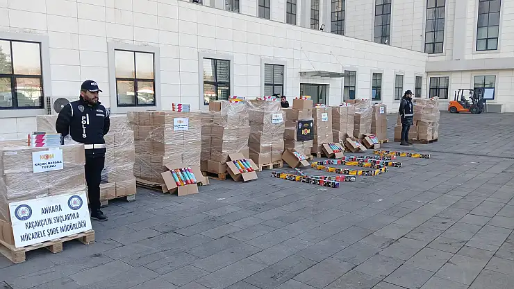 Polis operasyonunda 3 tonu aşkın nargile tütünü ele geçirildi