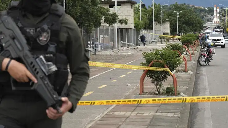 Polise saldırı: Çok sayıda ölü ve yaralı var!