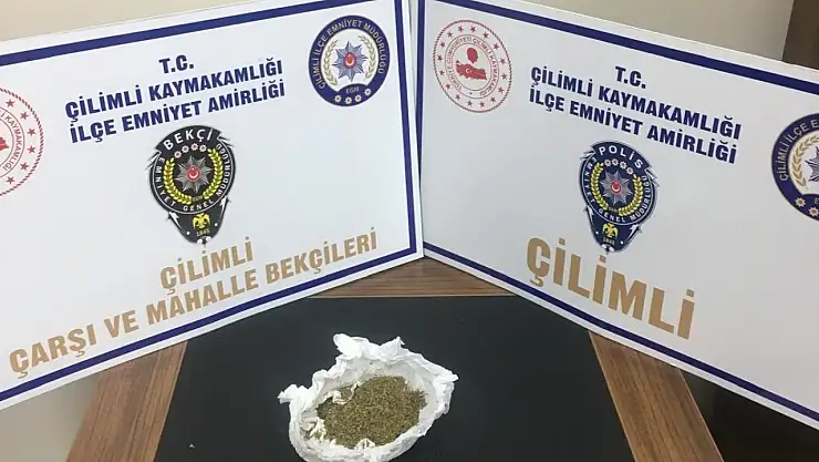 Polisin gözünden kaçmadı, araçtan uyuşturucu çıktı