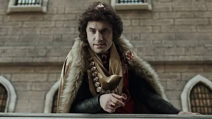 Prens geri döndü! 3. sezonun ilk bölümü bugün Max Türkiye'de yayında!