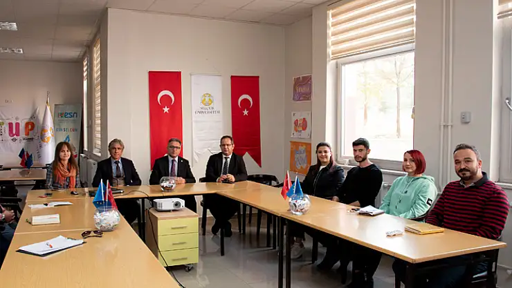 Prof. Dr. Aksoy, Erasmus Koordinatörlüğünü ziyaret etti