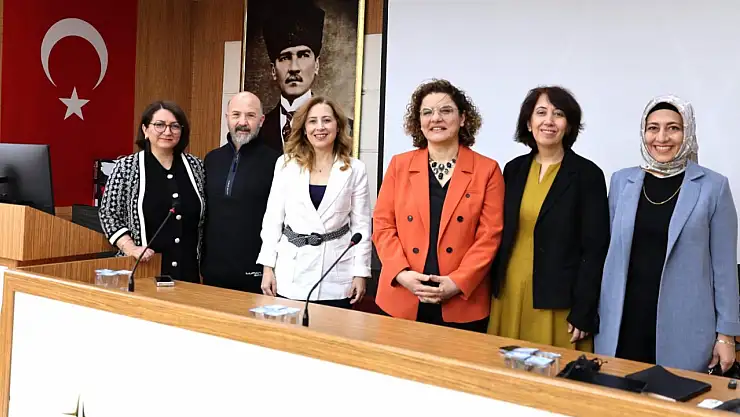 Prof. Dr. Ayşegül Ulu Kılıç: 'Aşılama, kanser hastalarının iyileşmesinde kritik rol oynuyor'