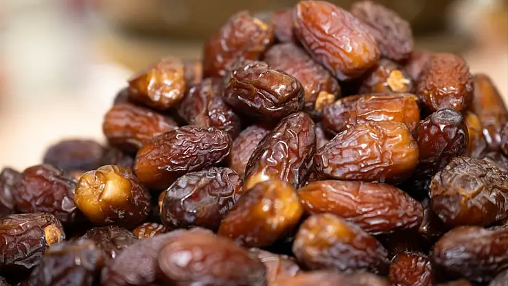 Ramazan ayında sofraların vazgeçilmezi hurmanın fiyatı belli oldu