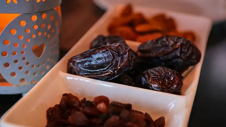 Ramazan'da beslenmeye dikkat: Kilo alabilirsiniz!