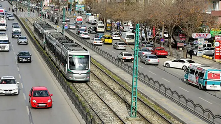 Rekor kırıldı! Konya'da trafiğe kayıtlı araç sayısı dudak uçuklattı
