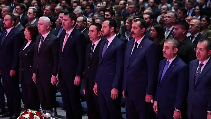 Rektör Çelik, 'Hem kamu kurumlarımızın hem de özel sektörün ihtiyaçlarına katkı sağlıyoruz'