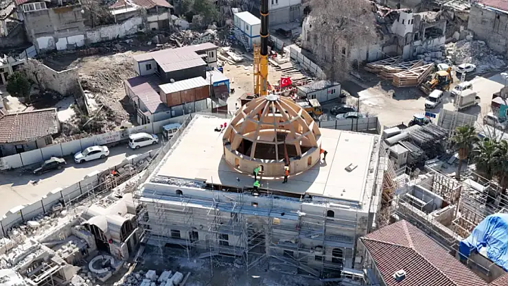 Restore işlemini Konya Büyükşehir Belediyesinin yaptığı tarihi cami ayaklanıyor!