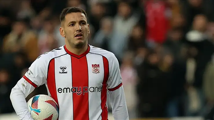 Rey Manaj Bombası! Süper Lig ekibi resmi görüşmelere başlıyor