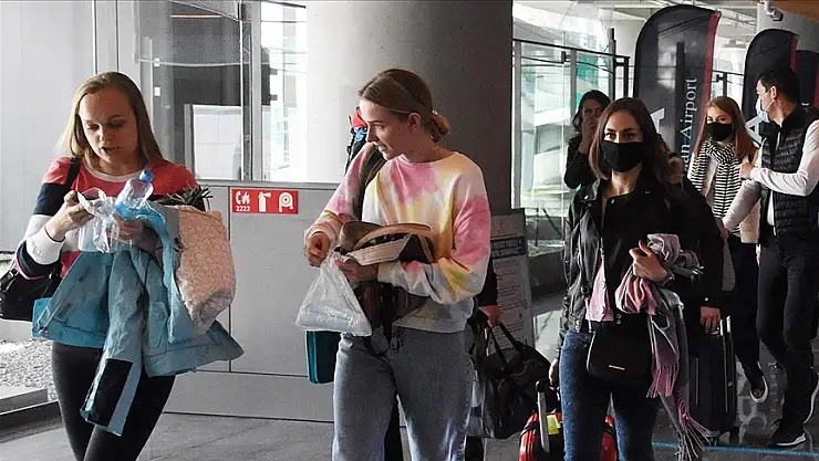Rus turistlerin ülkeye girişi yasaklandı