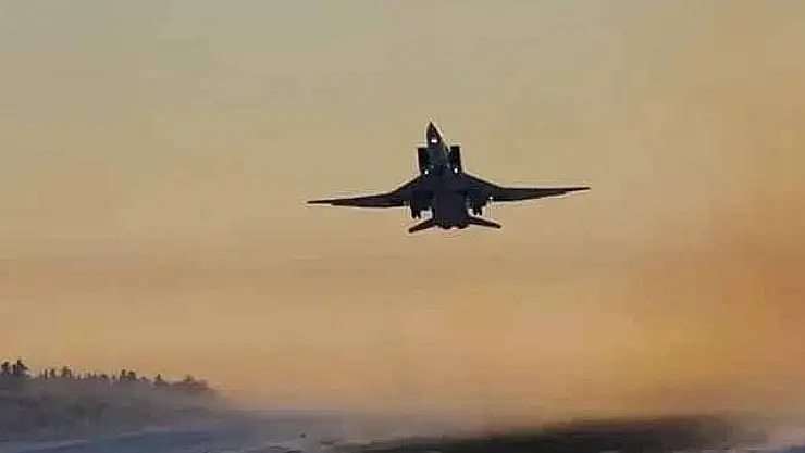 Rusya'da stratejik bombardıman uçağı düştü