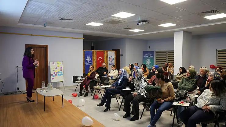 SAGEM'den ailelere 'Ergenlik dönemini anlamak' semineri