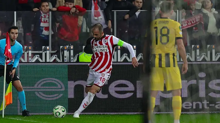 Samsunspor Avrupa'daki ilk yenilgisini AEK Atina karşısında aldı: 2-1