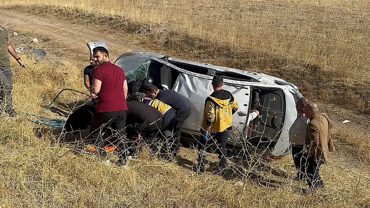 Şarampole yuvarlanan araçta bulunan 4 kişi yaralandı!