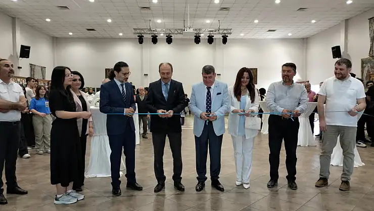 'ŞEHRİMİZ İMZAMIZ' sergisi davetlilerden tam not aldı